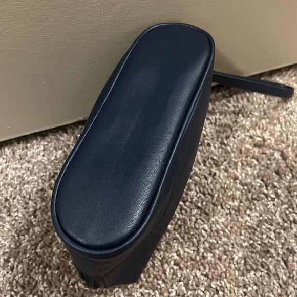 Salvatore Ferragamo Parfums Cosmetic Pouch Navy Blue - Picture 7 of 8